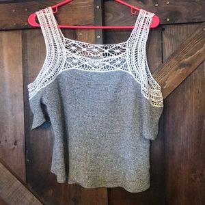 Hollister Off-Shoulder | Gray&White | M
